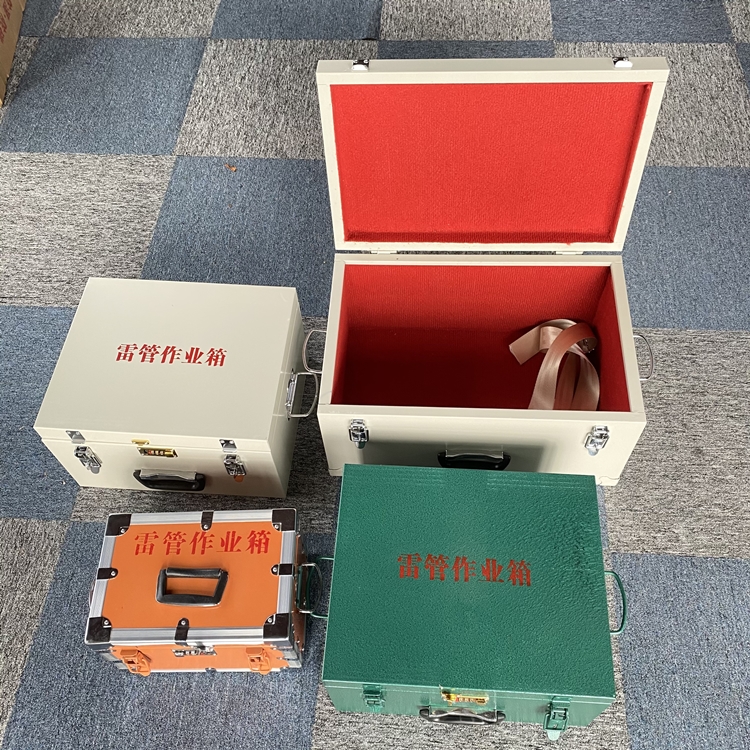 安宁爆破工程作业箱如何选择？玻璃钢与传统材质的全面对比